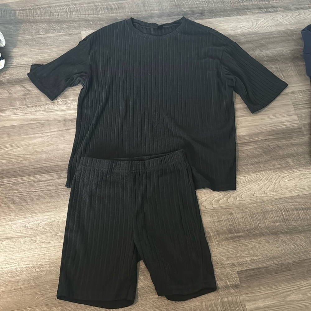 SHEIN Essnce Drop Shoulder Ribbed Knit Tee & Biker Shorts